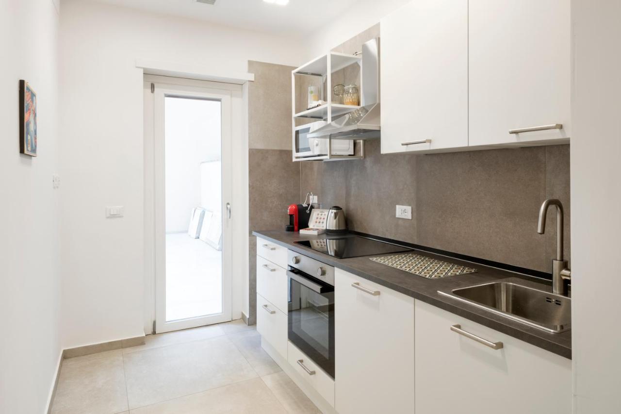 Easystayrome 10 Pax 3 Baths 1 Min From Metro Exterior photo